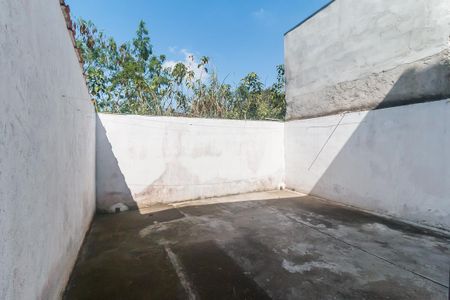 Casa para alugar com 154m², 3 quartos e 1 vaga Casa para alugar com 154m², 3 quartos e 1 vagaQuintal dos Fundos/Área de Serviço