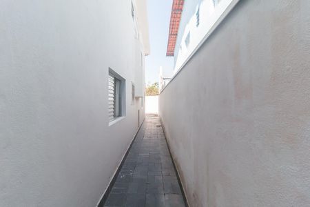 Casa para alugar com 154m², 3 quartos e 1 vaga Casa para alugar com 154m², 3 quartos e 1 vagaCorredor Lateral