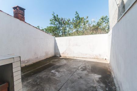 Casa para alugar com 154m², 3 quartos e 1 vaga Casa para alugar com 154m², 3 quartos e 1 vagaQuintal dos Fundos/Área de Serviço