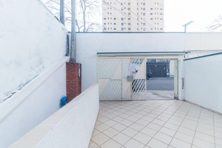 Casa para alugar com 154m², 3 quartos e 1 vaga Casa para alugar com 154m², 3 quartos e 1 vagaGaragem
