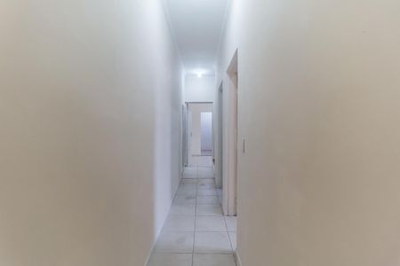 Casa para alugar com 154m², 3 quartos e 1 vaga Casa para alugar com 154m², 3 quartos e 1 vagaCorredor