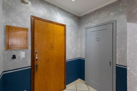 Apartamento à venda com 95m², 2 quartos e sem vaga Apartamento à venda com 95m², 2 quartos e sem vagaSala