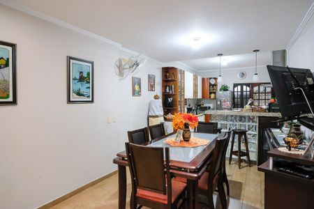 Casa à venda com 304m², 3 quartos e 4 vagasCopa