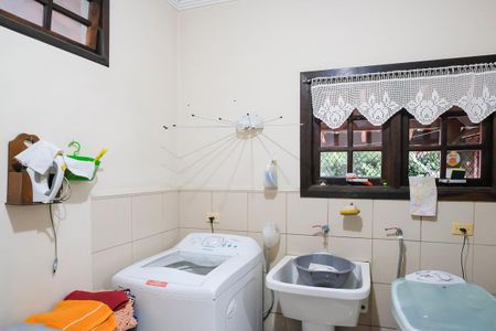 Casa à venda com 304m², 3 quartos e 4 vagasÁrea de serviço