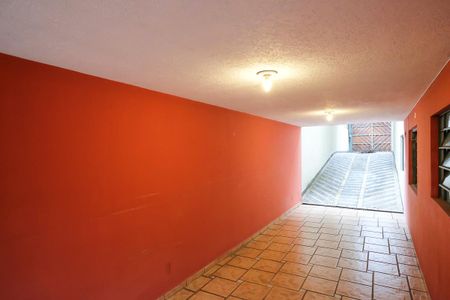 Casa à venda com 304m², 3 quartos e 4 vagasQuintal e garagem