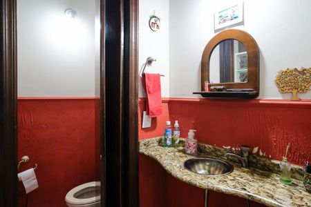 Casa à venda com 304m², 3 quartos e 4 vagasLavabo