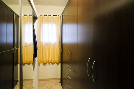 Casa à venda com 304m², 3 quartos e 4 vagasCloset da suíte 1