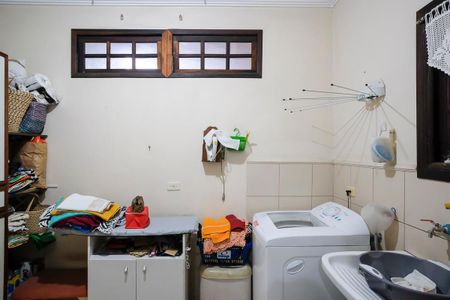 Casa à venda com 304m², 3 quartos e 4 vagasÁrea de serviço