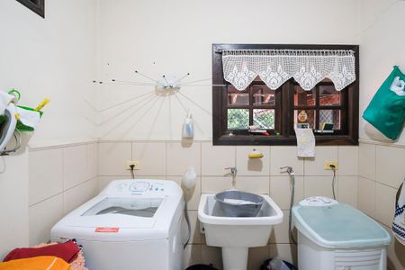 Casa à venda com 304m², 3 quartos e 4 vagasÁrea de serviço