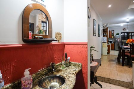 Casa à venda com 304m², 3 quartos e 4 vagasLavabo