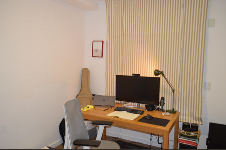 Apartamento à venda com 105m², 2 quartos e 2 vagasSuíte 2