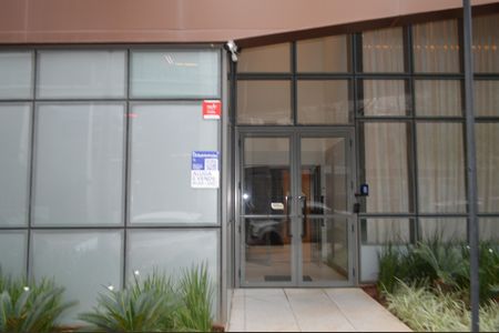 Apartamento à venda com 105m², 2 quartos e 2 vagasFachada + Plaquinha