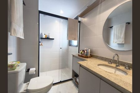 Apartamento à venda com 105m², 2 quartos e 2 vagasBanheiro da Suíte 1