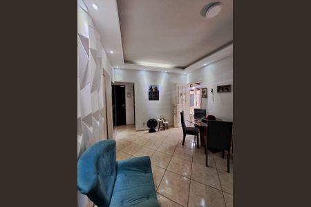 Casa à venda com 120m², 2 quartos e 3 vagasSala