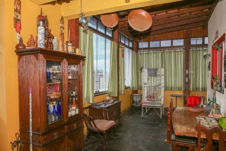 Apartamento para alugar com 150m², 2 quartos e 2 vagasÁrea privativa