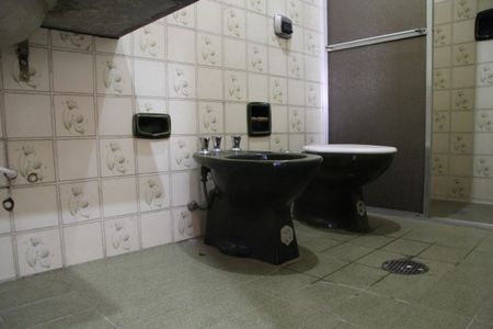 Casa à venda com 252m², 3 quartos e 3 vagasBanheiro Social