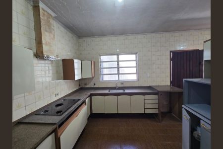 Casa à venda com 252m², 3 quartos e 3 vagasCozinha 