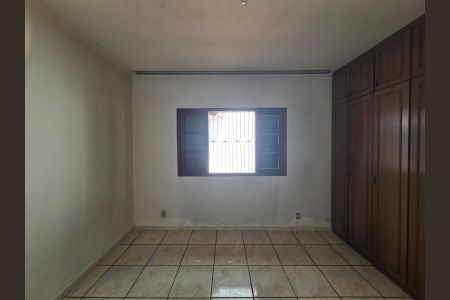 Casa à venda com 252m², 3 quartos e 3 vagasQuarto 2