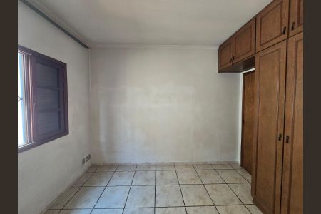 Casa à venda com 252m², 3 quartos e 3 vagasQuarto 2