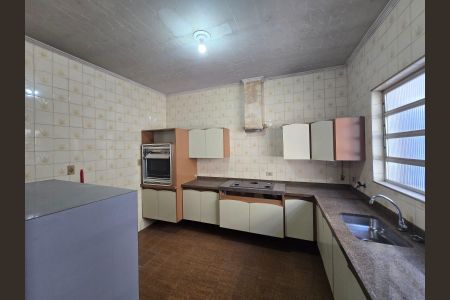 Casa à venda com 252m², 3 quartos e 3 vagasCozinha 