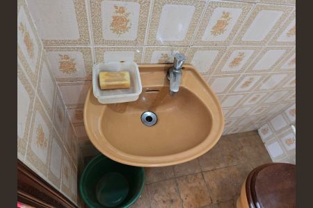 Casa à venda com 252m², 3 quartos e 3 vagasBanheiro Social 2