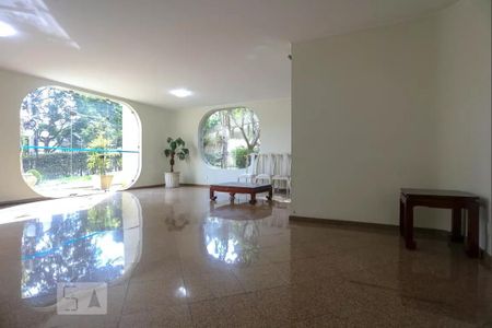 Apartamento à venda com 200m², 3 quartos e 2 vagas Apartamento à venda com 200m², 3 quartos e 2 vagasÁrea comum