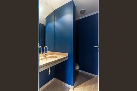 Apartamento à venda com 200m², 3 quartos e 2 vagas Apartamento à venda com 200m², 3 quartos e 2 vagasLavabo