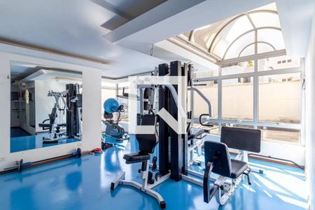 Apartamento à venda com 200m², 3 quartos e 2 vagas Apartamento à venda com 200m², 3 quartos e 2 vagasAcademia