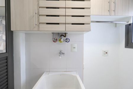 Apartamento à venda com 82m², 3 quartos e 1 vagaÁrea de Serviço