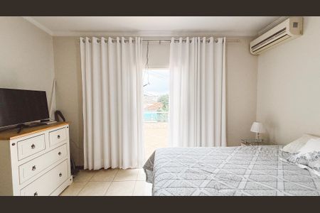 Casa à venda com 300m², 4 quartos e 2 vagasQuarto Suíte