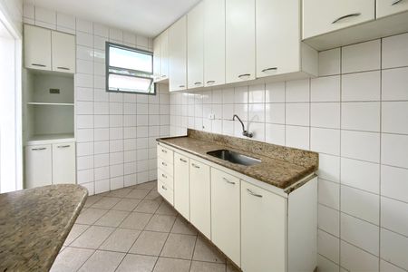 Apartamento à venda com 130m², 3 quartos e 2 vagasCozinha