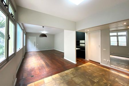 Apartamento à venda com 130m², 3 quartos e 2 vagasSala de Estar