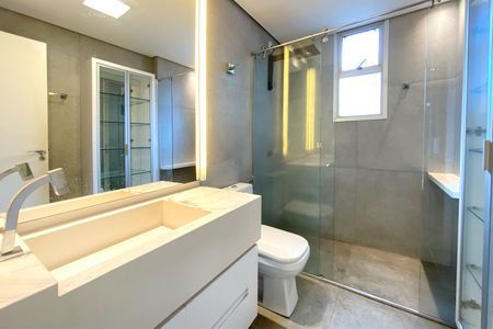 Apartamento à venda com 130m², 3 quartos e 2 vagasBanheiro