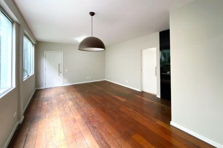 Apartamento à venda com 130m², 3 quartos e 2 vagasSala