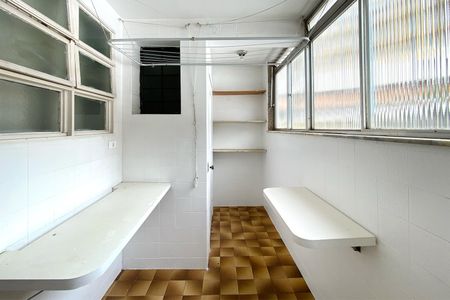 Apartamento à venda com 130m², 3 quartos e 2 vagasÁrea de Serviço