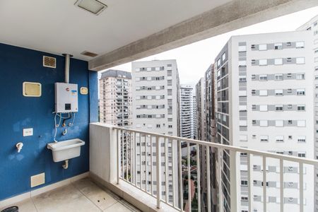 Apartamento à venda com 48m², 1 quarto e 1 vaga Apartamento à venda com 48m², 1 quarto e 1 vagaVaranda