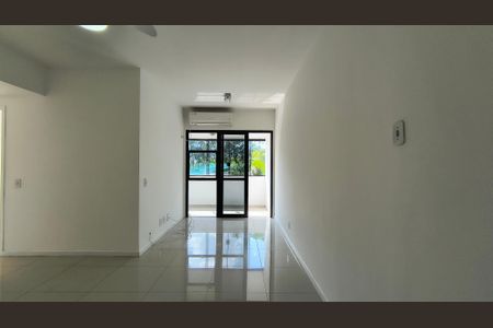 Sala de apartamento para alugar com 3 quartos, 70m² em Recreio dos Bandeirantes, Rio de Janeiro