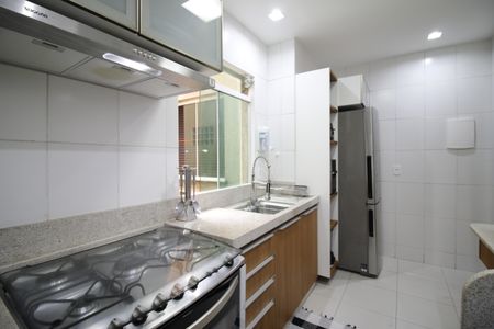 Apartamento à venda com 74m², 2 quartos e 1 vagaCozinha