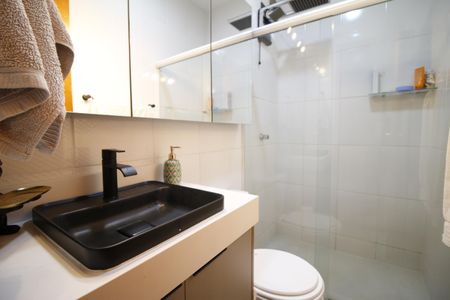 Apartamento à venda com 74m², 2 quartos e 1 vagaBanheiro da Suíte 2