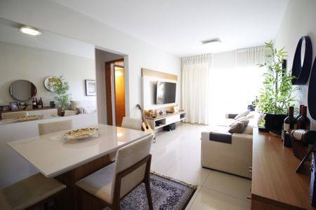 Sala de apartamento à venda com 2 quartos, 74m² em Taquara, Rio de Janeiro