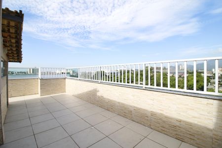 Apartamento à venda com 74m², 2 quartos e 1 vagaÁrea comum - Salão de festas
