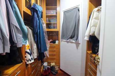 Closet do quarto 4 de casa à venda com 4 quartos, 401m² em Parque dos Principes, São Paulo