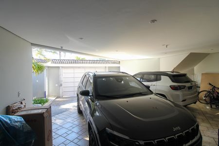 Garagem de casa à venda com 4 quartos, 401m² em Parque dos Principes, São Paulo