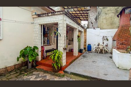 Casa à venda com 200m², 4 quartos e 5 vagasÁrea de Serviço