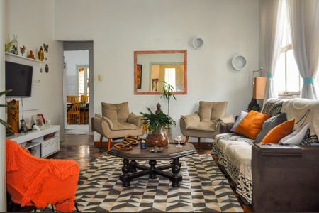 Sala de casa à venda com 4 quartos, 200m² em Santo Antônio, Porto Alegre