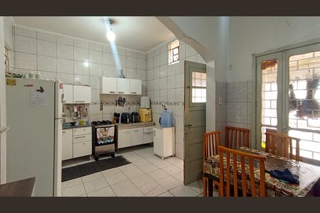 Casa à venda com 200m², 4 quartos e 5 vagasCozinha