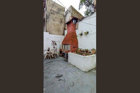 Casa à venda com 200m², 4 quartos e 5 vagasÁrea de Serviço