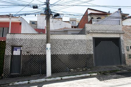 Casa à venda com 270m², 3 quartos e 1 vaga Casa à venda com 270m², 3 quartos e 1 vagaFachada