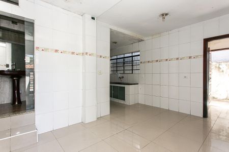 Casa à venda com 270m², 3 quartos e 1 vaga Casa à venda com 270m², 3 quartos e 1 vagaCozinha