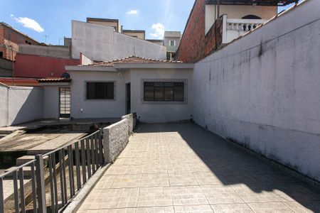 Casa à venda com 270m², 3 quartos e 1 vaga Casa à venda com 270m², 3 quartos e 1 vagaVaranda